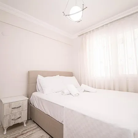 2 Bedroom Comfotable House In Apartament