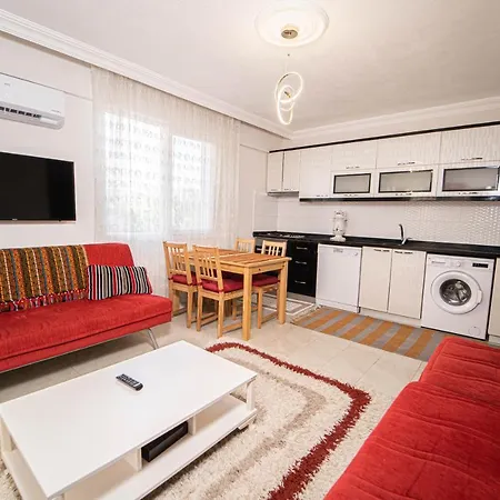 2 Bedroom Comfotable House In Apartament Fethiye